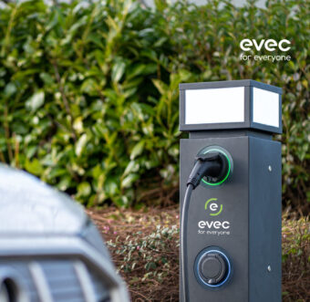 EVEC EDP02 22kW Dual Socket Pedestal Charger, Type 2, Three Phase + 4G Sim